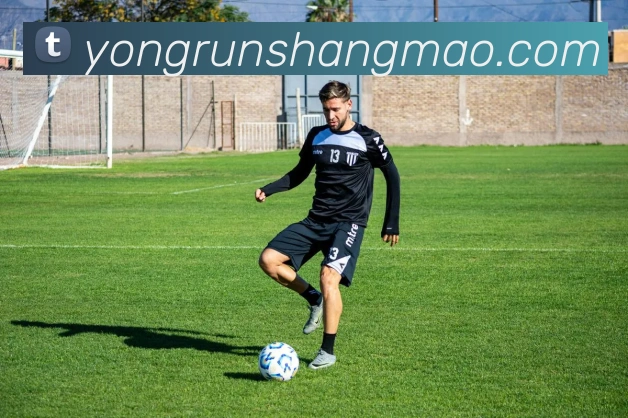 皇马对阵曼联战术分析：关键对位与胜负手解读